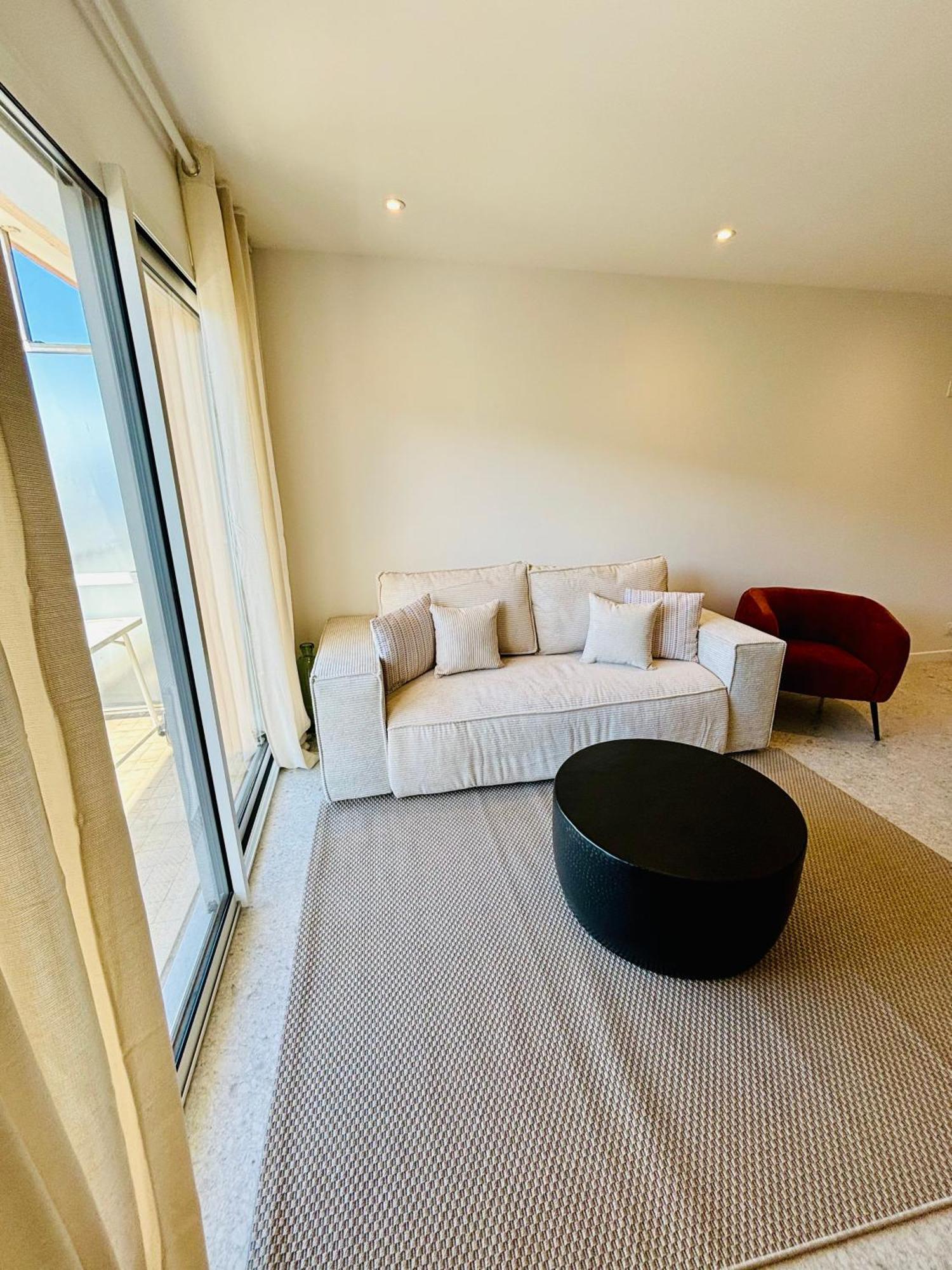 Appartement 5*, Vue Mer Et Acces Plage Кавалер-сюр-Мер Екстер'єр фото